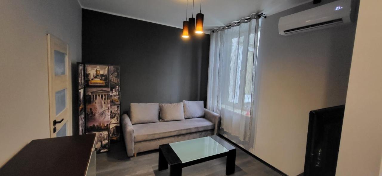 Appartamento Apartament Pod Wieza Piotrków Trybunalski Esterno foto